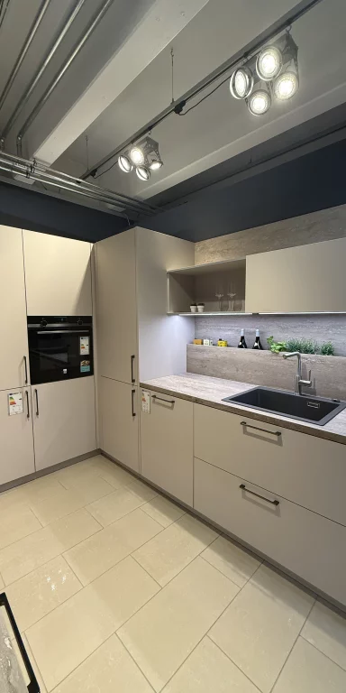 Küche von H&auml;cker - AV2135 - Kaschmir UV Mattlack PerfectSense&reg;